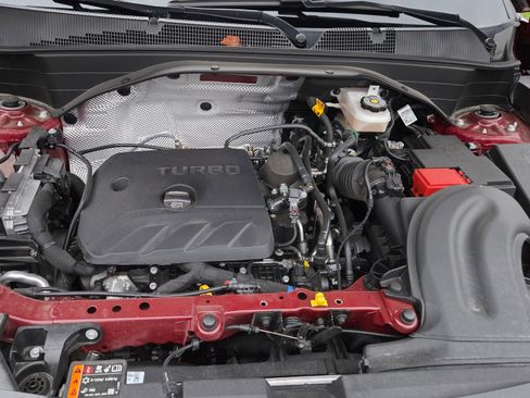 Used 2025 Chevrolet TrailBlazer RS w/ Convenience Package image 12