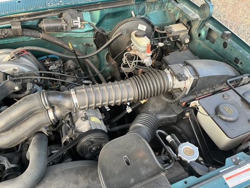 Used 1996 Ford F150 4x4 Regular Cab image 12