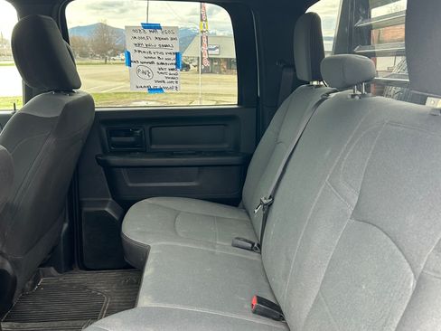 Used 2024 RAM 5500 Tradesman w/ Chrome Appearance Group image 13