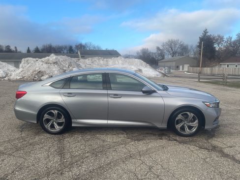 Used 2018 Honda Accord EX-L image 6