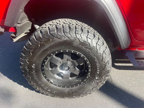 Used 2018 Jeep Wrangler Unlimited Sport S image 13