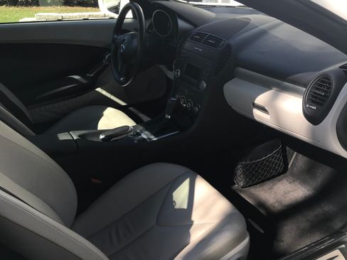 Used 2009 Mercedes-Benz SLK 300 SLK 300 Roadster 2D image 8