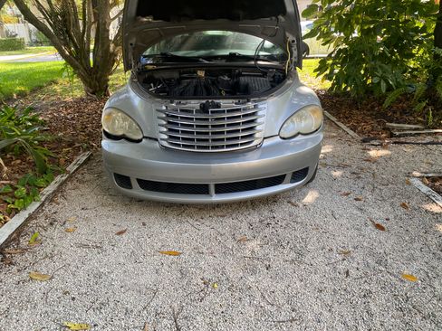 Used 2006 Chrysler PT Cruiser image 4