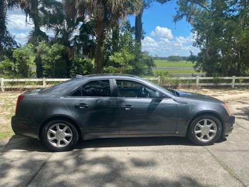 Used 2009 Cadillac CTS 3.6 RWD image 2