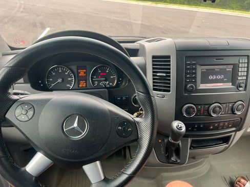 Used 2018 Mercedes-Benz Sprinter 3500 image 5