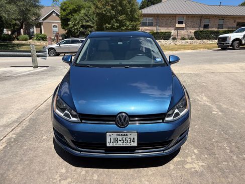 Used 2017 Volkswagen Golf Wolfsburg Edition FWD image 2