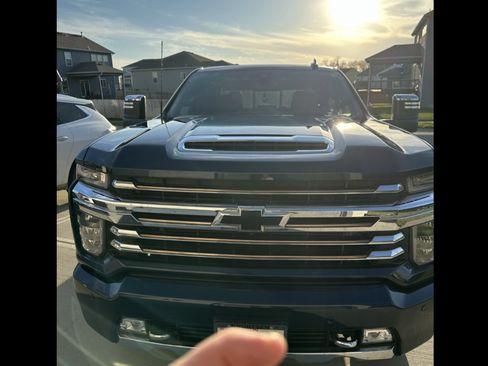 Used 2022 Chevrolet Silverado 3500 High Country image 2