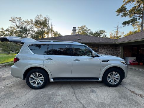 Used 2019 INFINITI QX80 Luxe w/ Proassist Package image 12