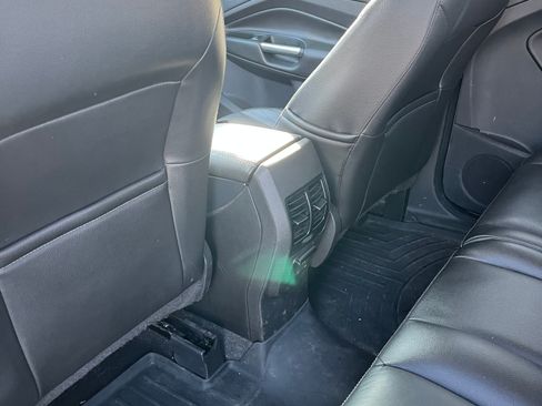 Used 2014 Ford Escape Titanium FWD image 17