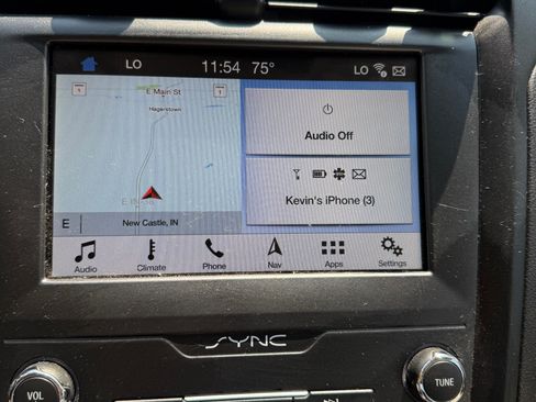 Used 2019 Ford Fusion SE w/ Equipment Group 151A FWD image 11