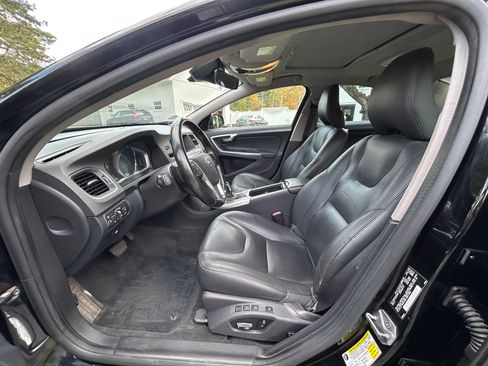 Used 2016 Volvo S60 T5 Premier image 14