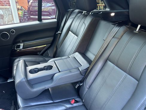 Used 2016 Land Rover Range Rover HSE AWD/4WD image 18