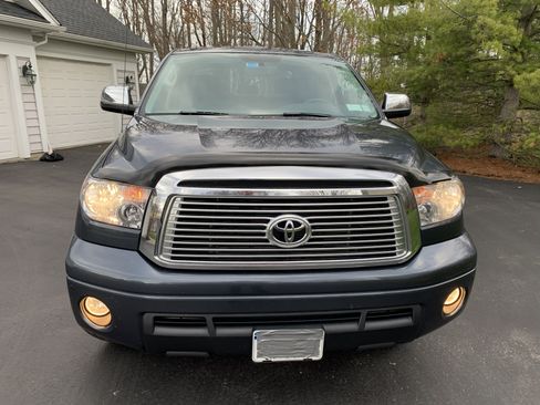 Used 2010 Toyota Tundra Limited image 12