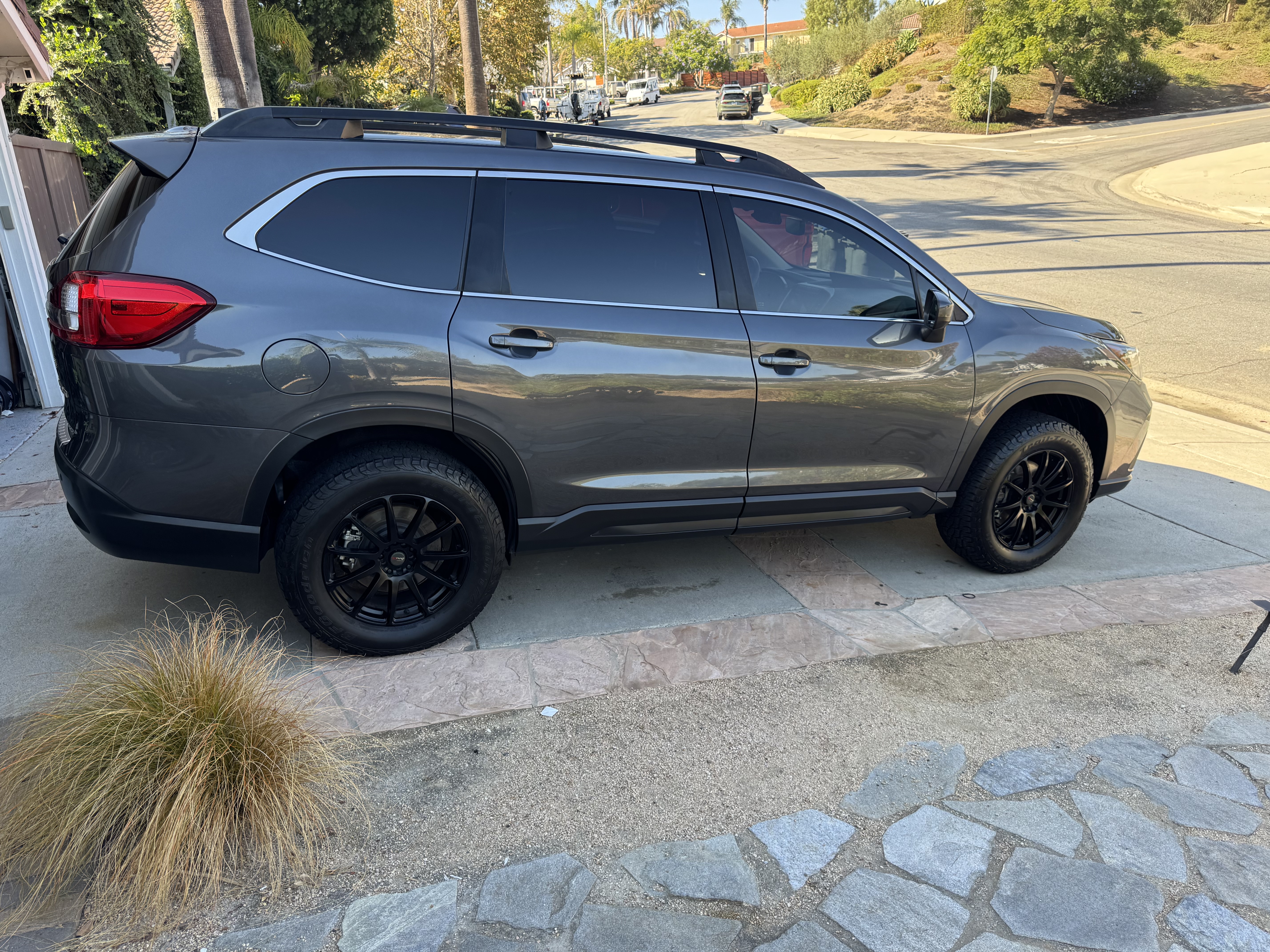 Used 2021 Subaru Ascent Premium w/ Convenience Package AWD/4WD image 5
