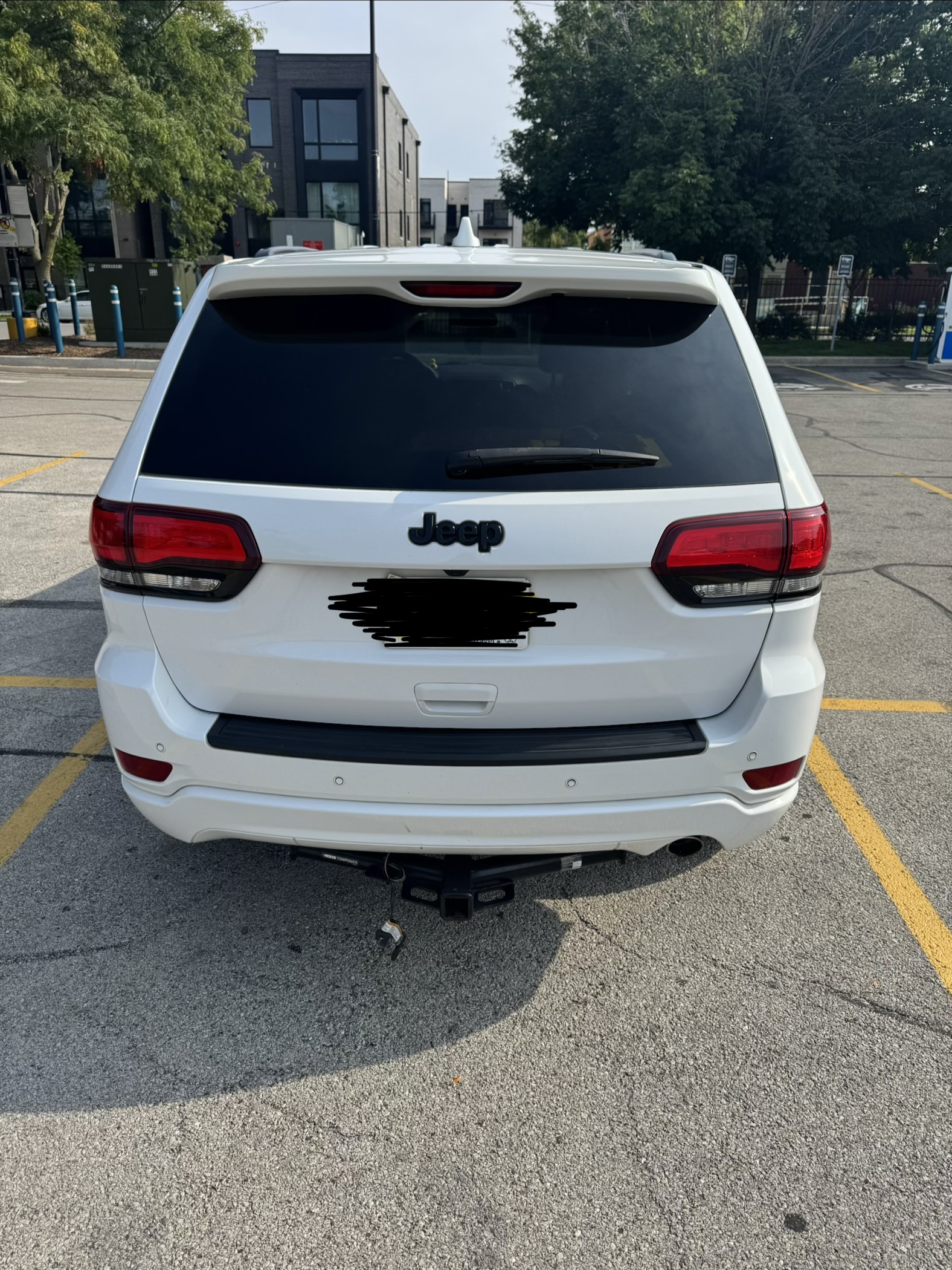 Used 2021 Jeep Grand Cherokee Laredo X RWD image 5