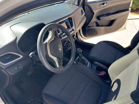 Used 2019 Hyundai Accent SE image 11