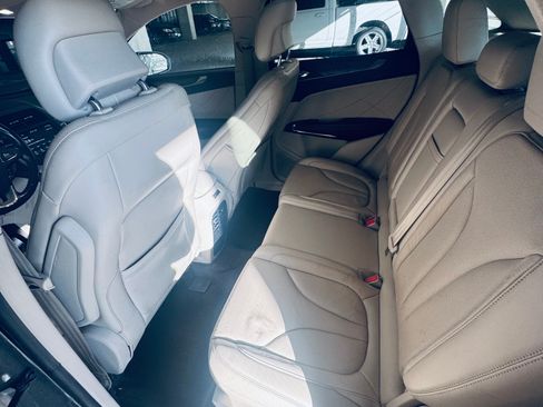Used 2017 Lincoln MKC Reserve w/ Lincoln MKC Climate Package image 9