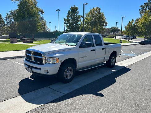 Used 2003 Dodge Ram 2500 Truck 2WD Quad Cab image 5