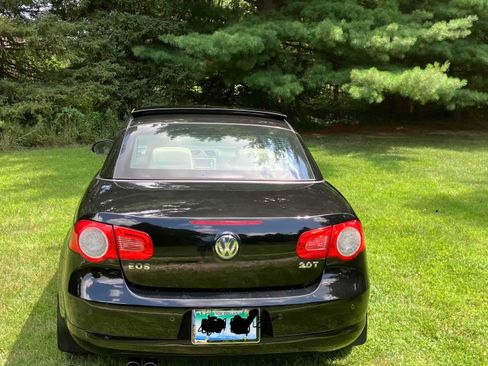 Used 2008 Volkswagen Eos Lux FWD image 5
