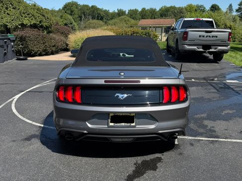 Used 2021 Ford Mustang Premium RWD image 11