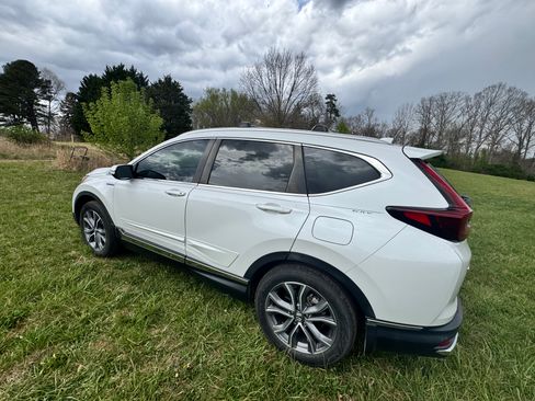 Used 2022 Honda CR-V Touring image 8