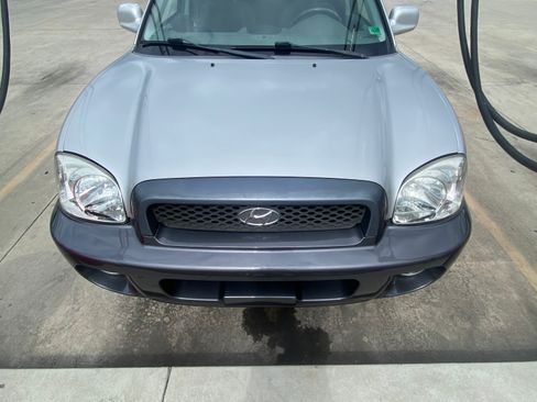 Used 2003 Hyundai Santa Fe LX FWD image 4