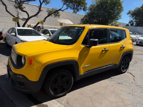 Used 2015 Jeep Renegade Sport w/ Power & Air Group image 6