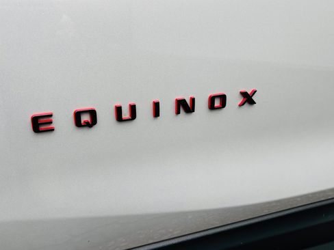 Used 2019 Chevrolet Equinox LT image 28