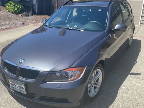 Used 2008 BMW 328xi Wagon AWD/4WD image 4