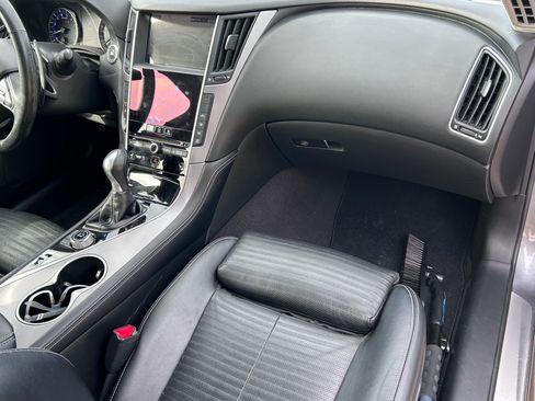 Used 2017 INFINITI Q50 Sport AWD/4WD image 6