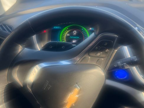 Used 2017 Chevrolet Volt LT image 5
