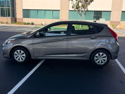 Used 2017 Hyundai Accent SE FWD image 9