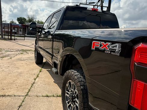 Used 2024 Ford F250 Limited w/ FX4 Off-Road Package AWD/4WD image 16