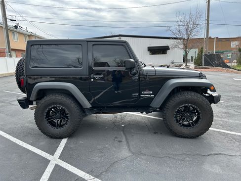 Used 2017 Jeep Wrangler Sport w/ Quick Order Package 24S image 2