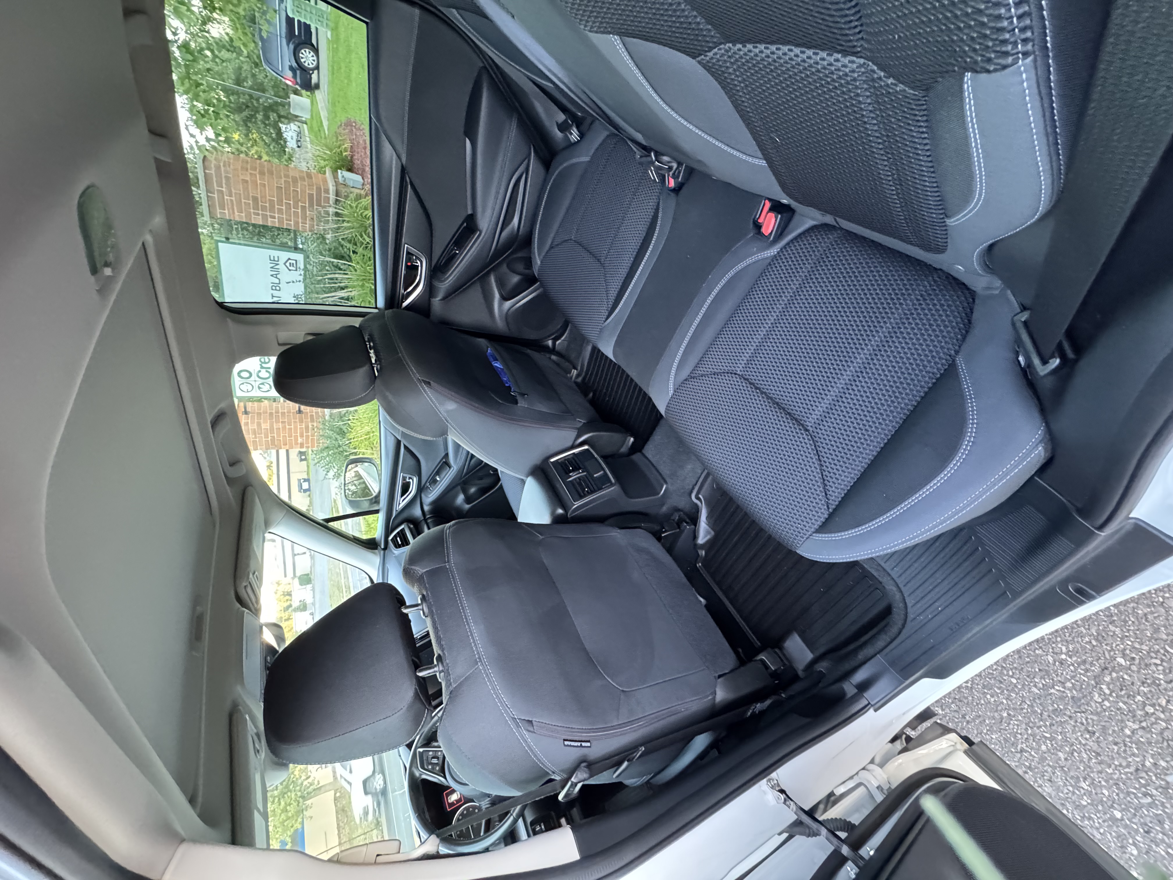 Used 2020 Subaru Forester Premium AWD/4WD image 4