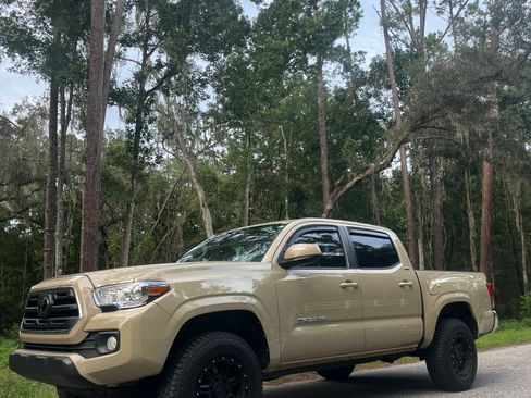 Used 2019 Toyota Tacoma SR5 RWD image 6