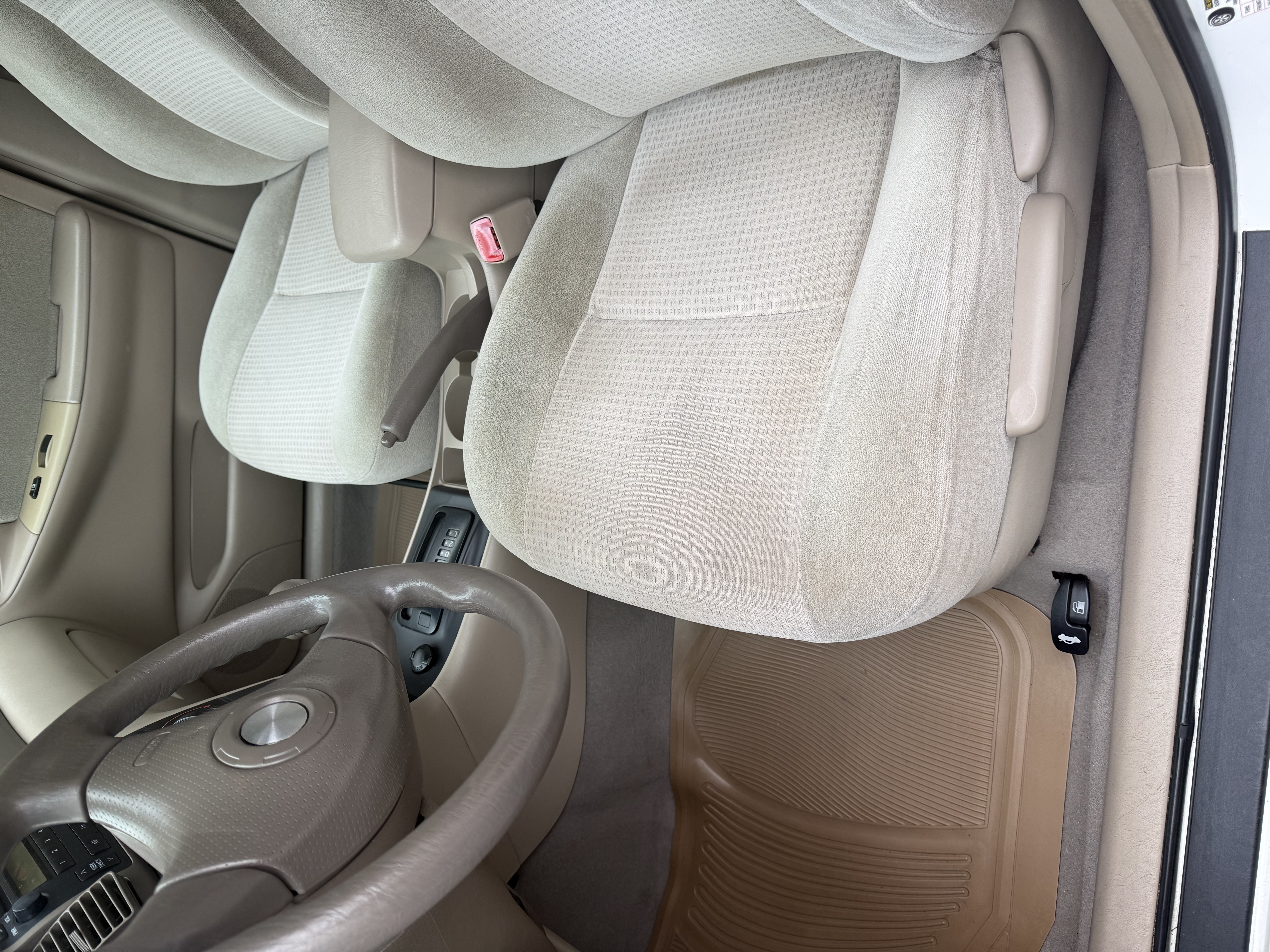 Used 2008 Toyota Corolla CE FWD image 11