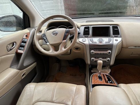 Used 2011 Nissan Murano LE w/ Navigation Pkg image 3