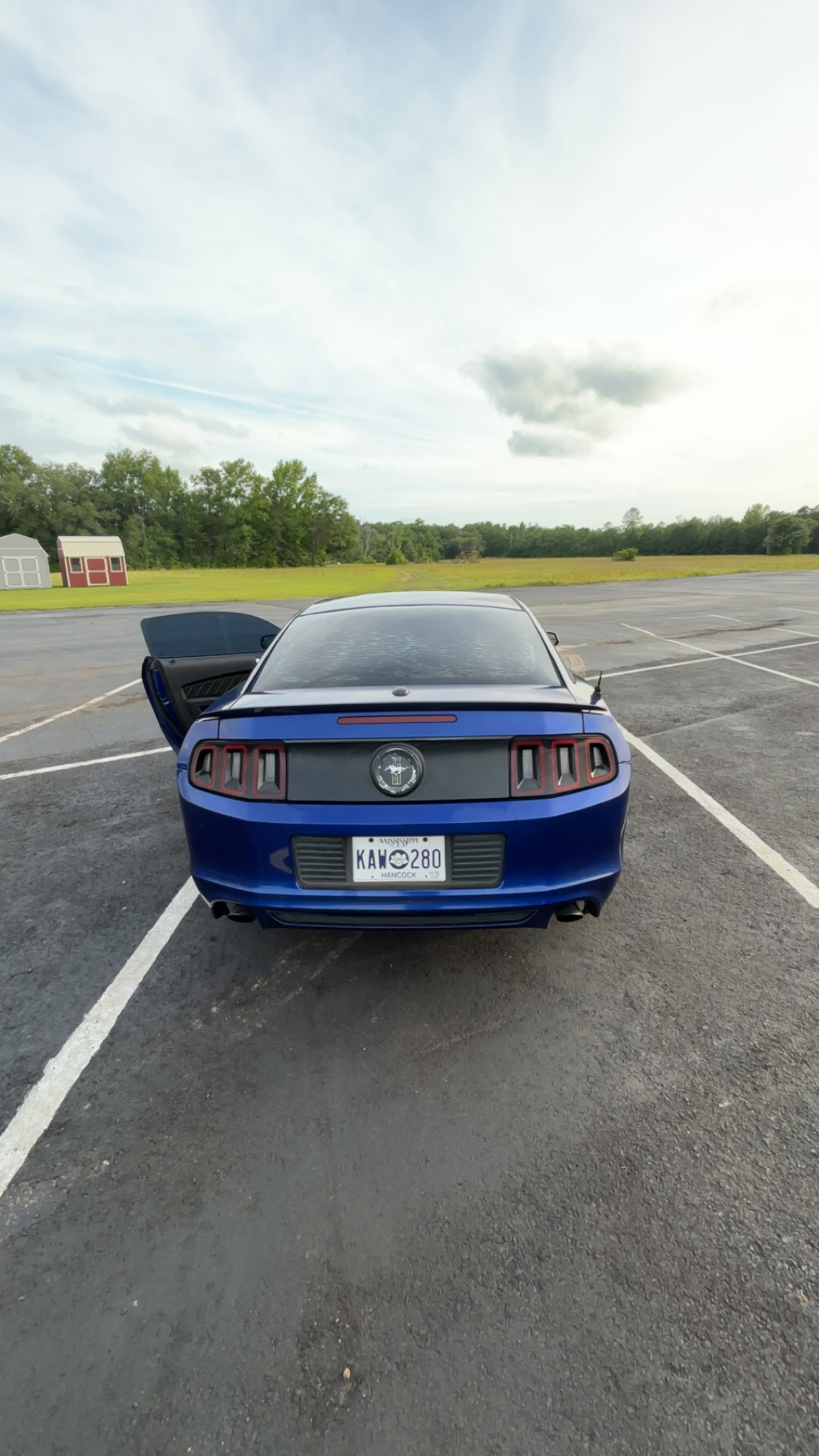 Used 2013 Ford Mustang Premium RWD image 5