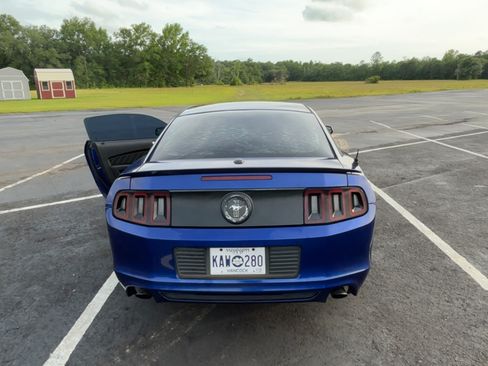 Used 2013 Ford Mustang Premium RWD image 5