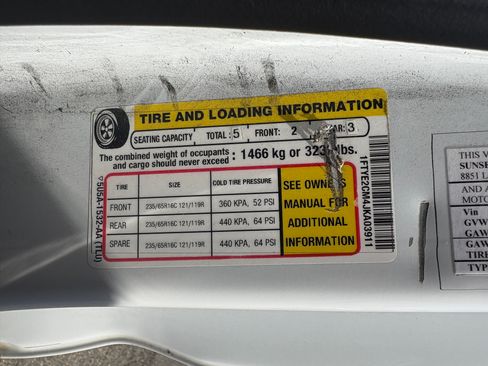 Used 2018 Ford Transit 150 148 Medium Roof image 10