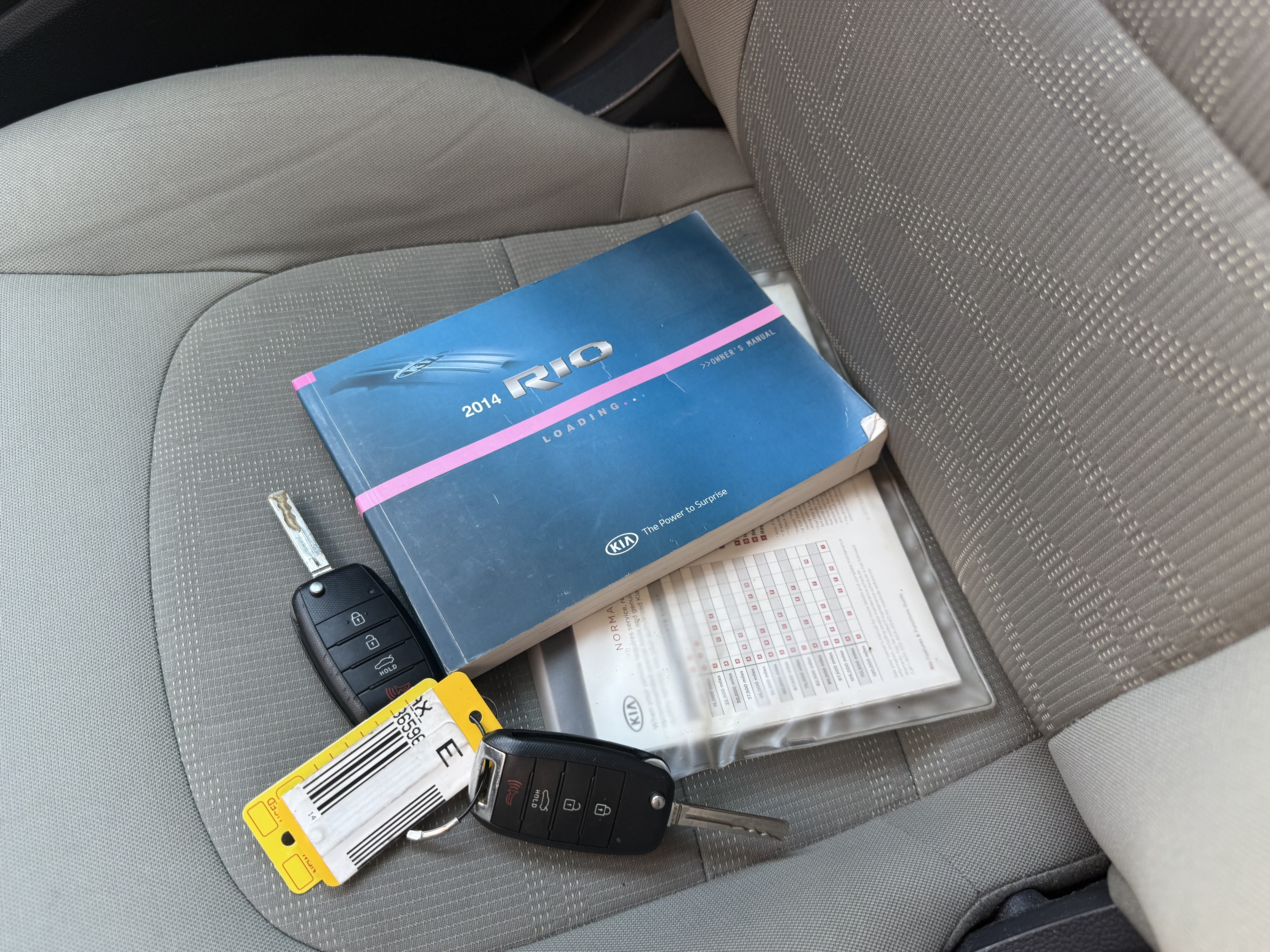 Used 2014 Kia Rio LX w/ Power Package FWD image 2