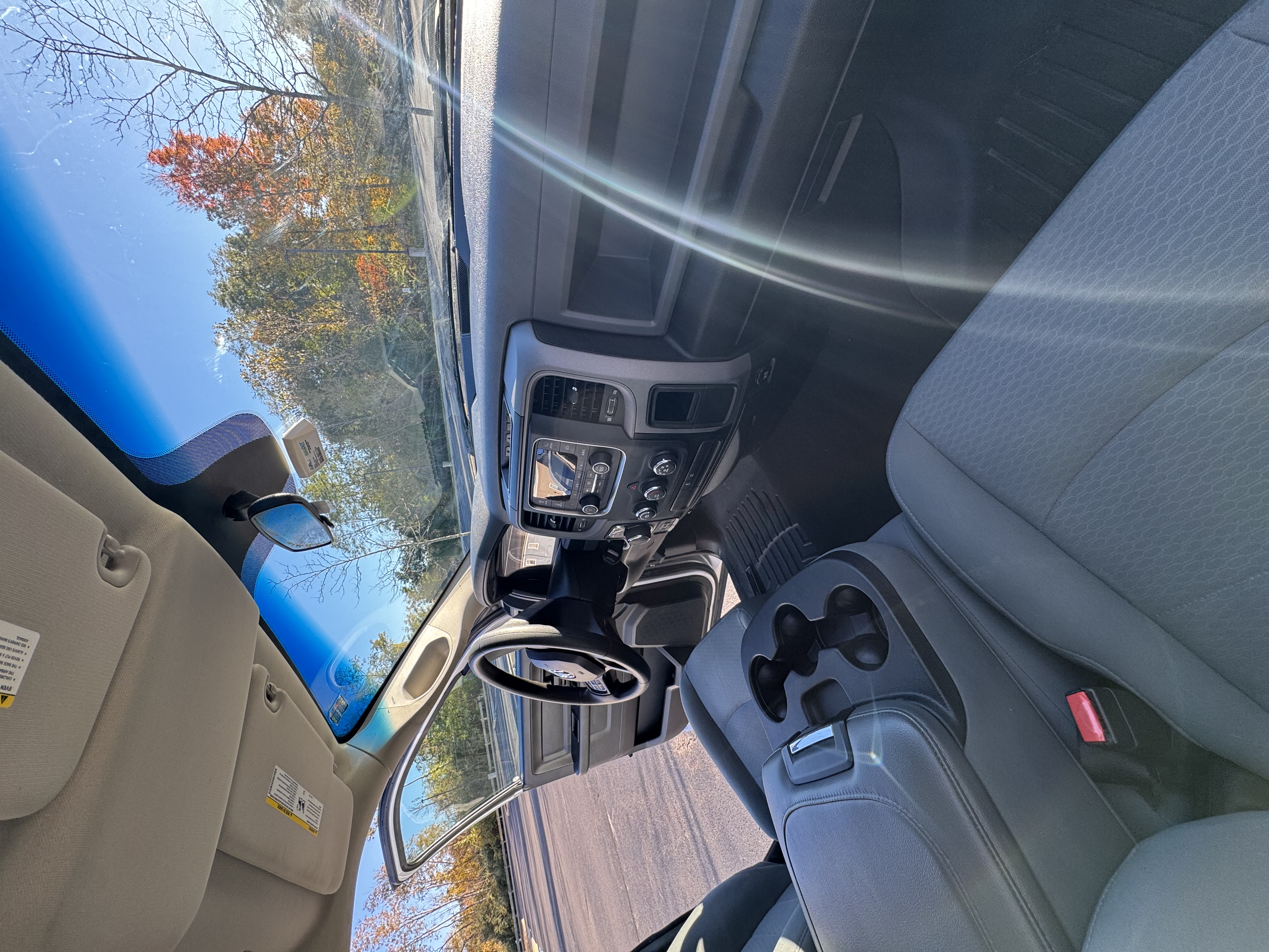 Used 2017 RAM 1500 Express AWD/4WD image 8