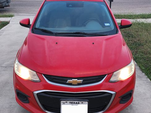 Used 2018 Chevrolet Sonic LT w/ Convenience Package image 5