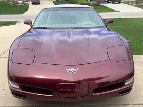 Used 2003 Chevrolet Corvette Convertible w/ Preferred Equipment Group1 RWD image 4