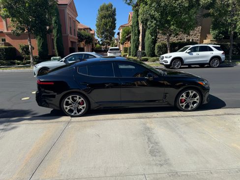 Used 2020 Kia Stinger GT2 RWD image 5