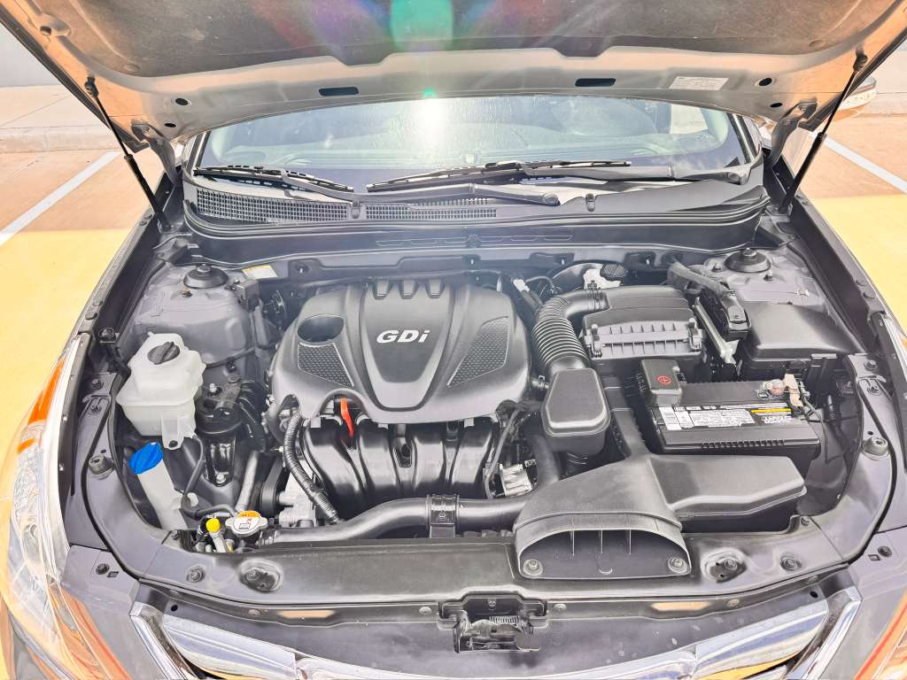 Used 2013 Hyundai Sonata Limited FWD image 5