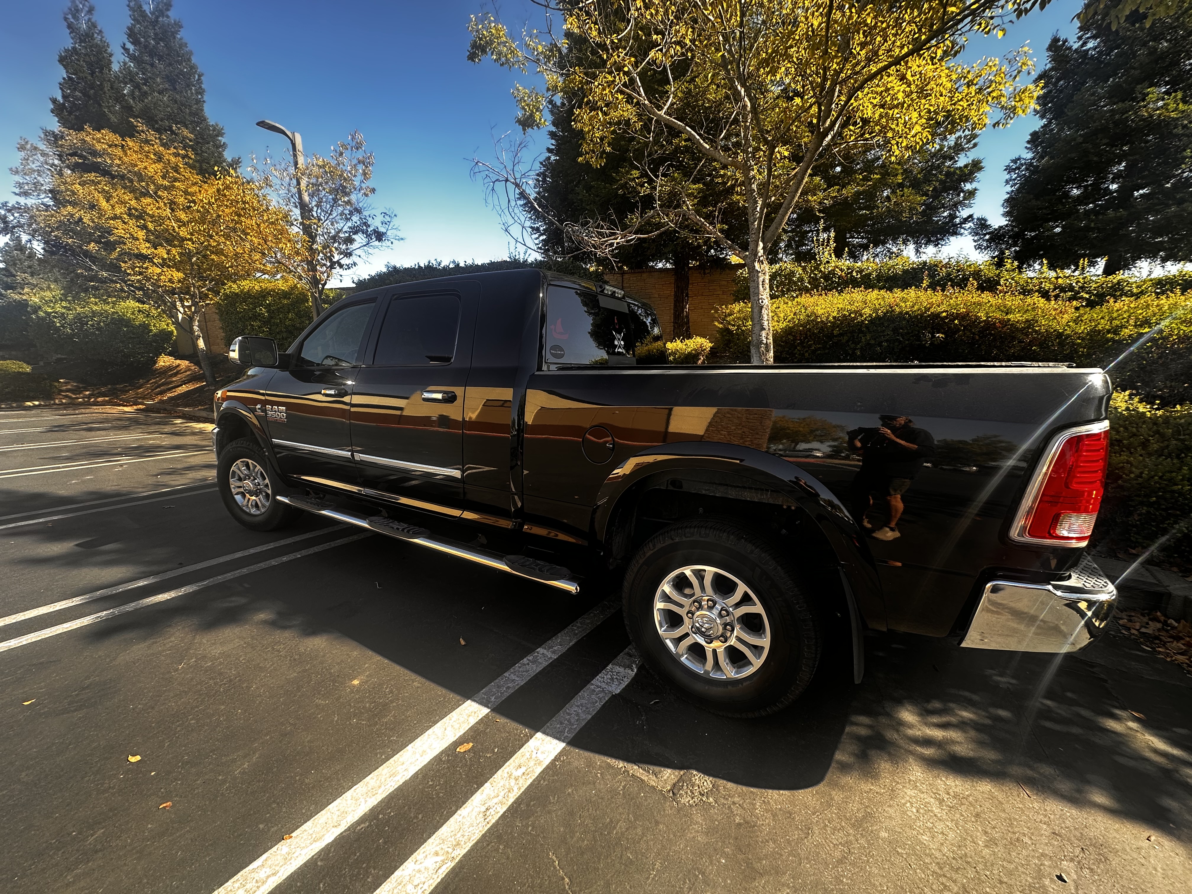 Used 2018 RAM 3500 Laramie AWD/4WD image 7