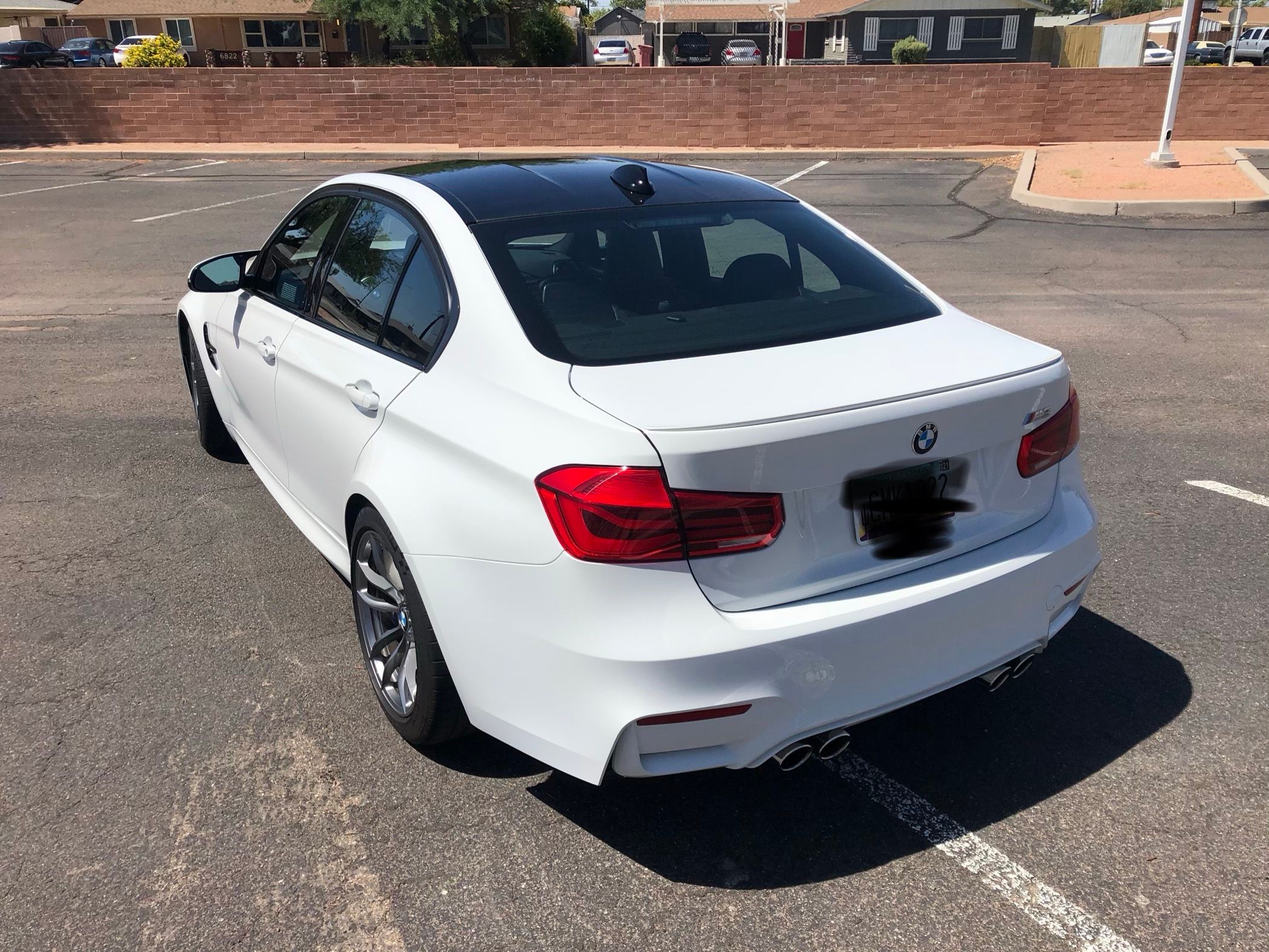 Used 2018 BMW M3 RWD image 11
