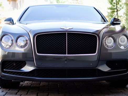 Used 2017 Bentley Flying Spur S V8 image 2
